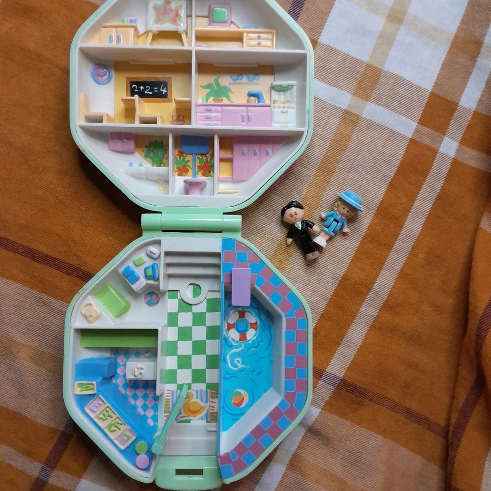 Vintage 1990 Polly Pocket